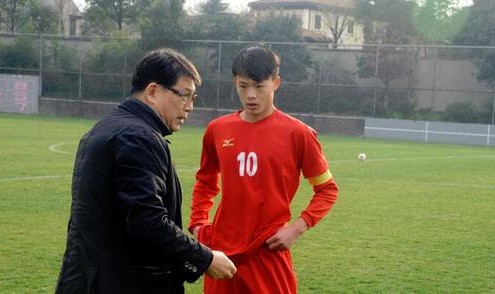  AC米兰青训小将爆发，十七岁卡马达惊艳破门  
